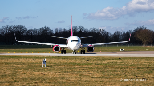 B737-85R - Corendon Airlines (9H-CXB)