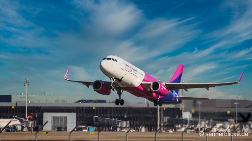 Wizzair B737-800 startet